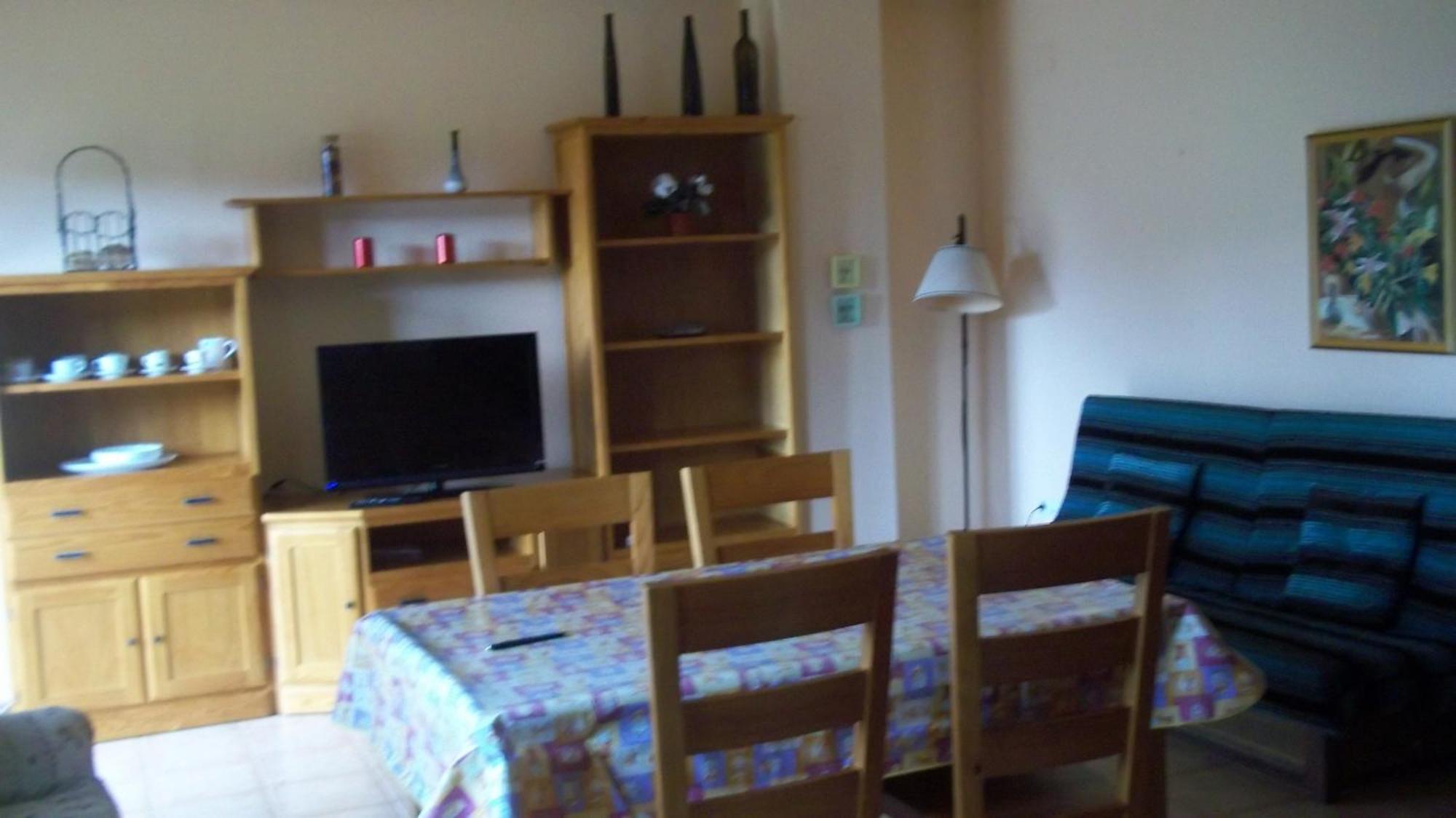 Hostal Pernalle Erillavall Ngoại thất bức ảnh