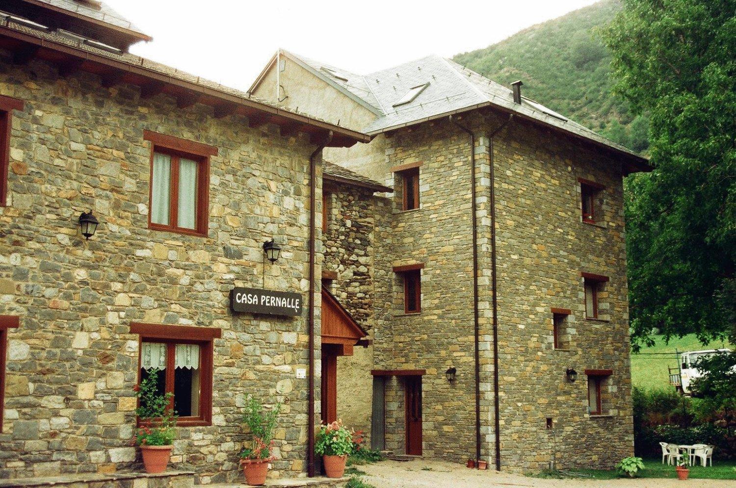 Hostal Pernalle Erillavall Ngoại thất bức ảnh